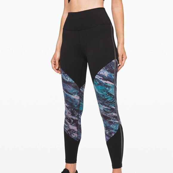 Lululemon Run to Reset Tight 25" Black / Frozen Island Multi - Picture 3 of 16